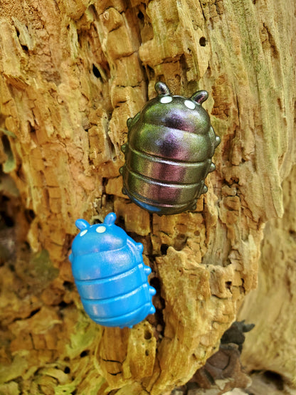 "Iridovirus" 3D Pillbug Pin