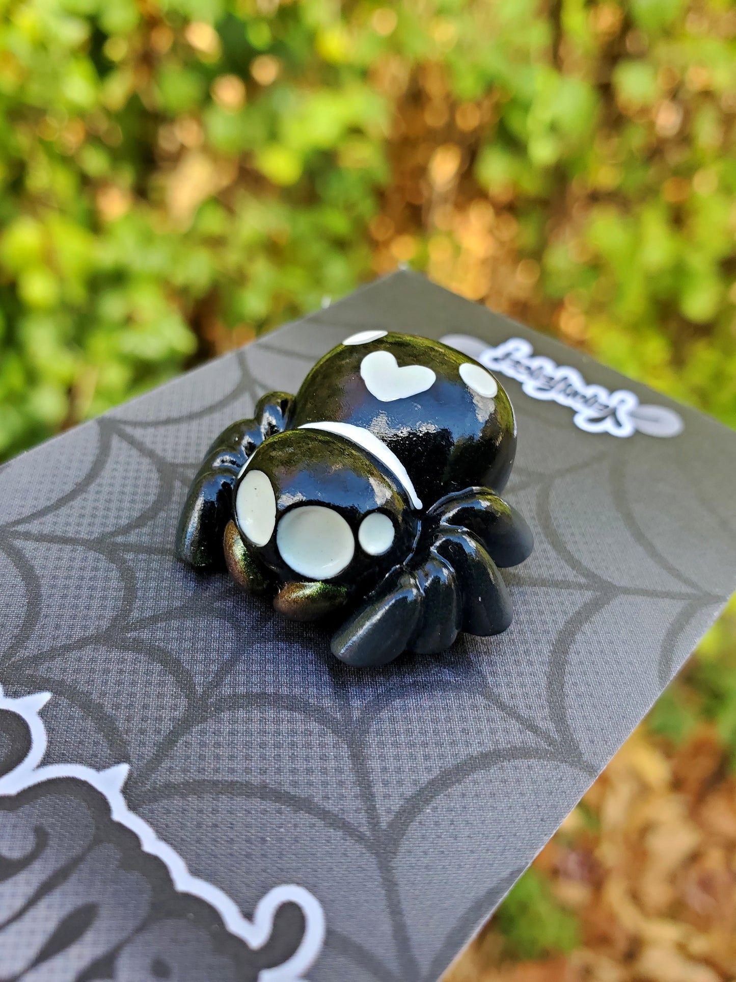 "Bold Jumper" 3D Spider Pin